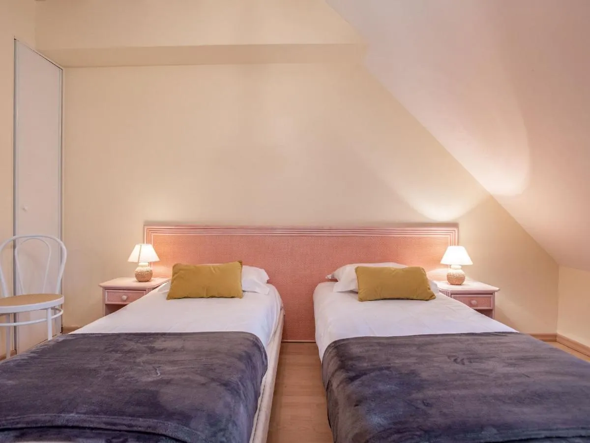 Apartment Les Jardins De Bretinio By Interhome Quiberon